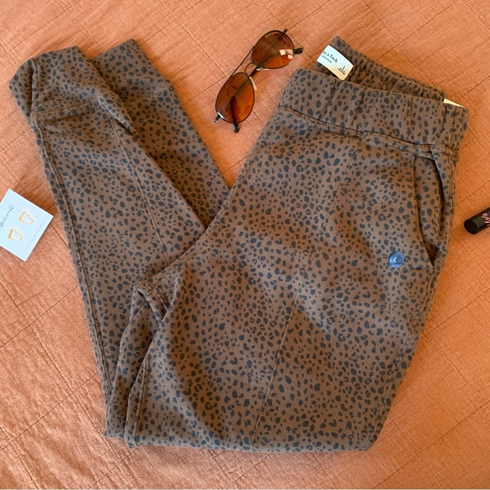 A&F Leopard Print Soft Collection Joggers - Picture 2 of 12